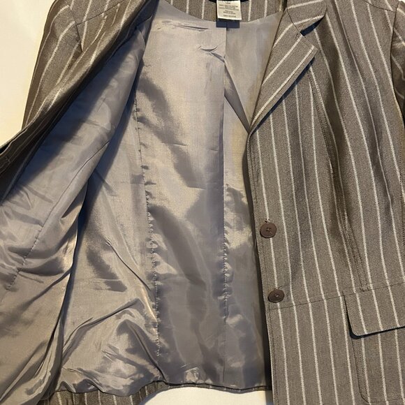 Roma Vestimenta Womens Fitted Cropped Blazer 16W Silver Gray Pin Stripes Pockets - Picture 2 of 9